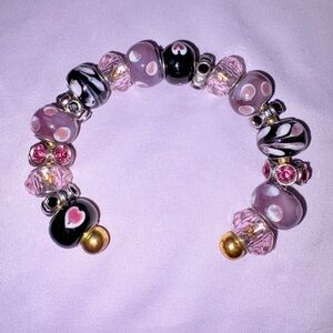 Pink and Black Heart Glass Bead Bracelet - Brand Unspecified